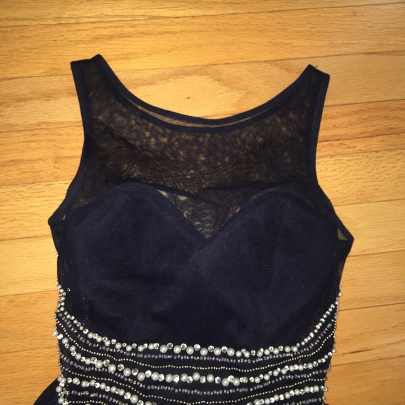 semi formal dress - Picture 5 of 7